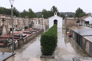 Image Calvi cemeteries prepared for All Saints